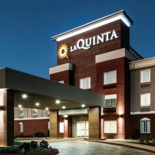 La Quinta Sign